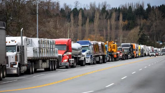 Canadian Truck Drivers Face Declining Wages and Unpaid Work Amid Industry Neglect