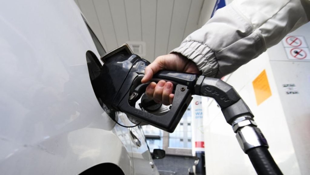 Gas prices rise, diesel dips in Nova Scotia